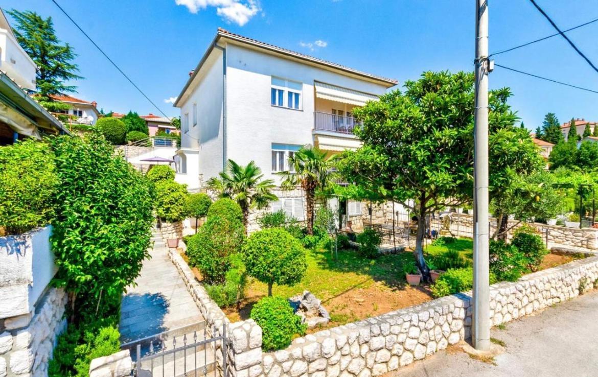 Apartments Tatjana ツリクヴェニツァ エクステリア 写真