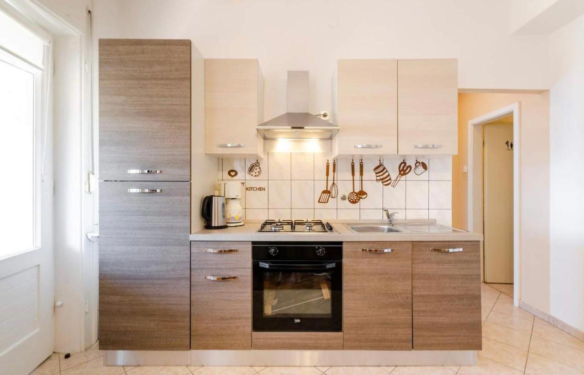 Apartments Tatjana ツリクヴェニツァ エクステリア 写真