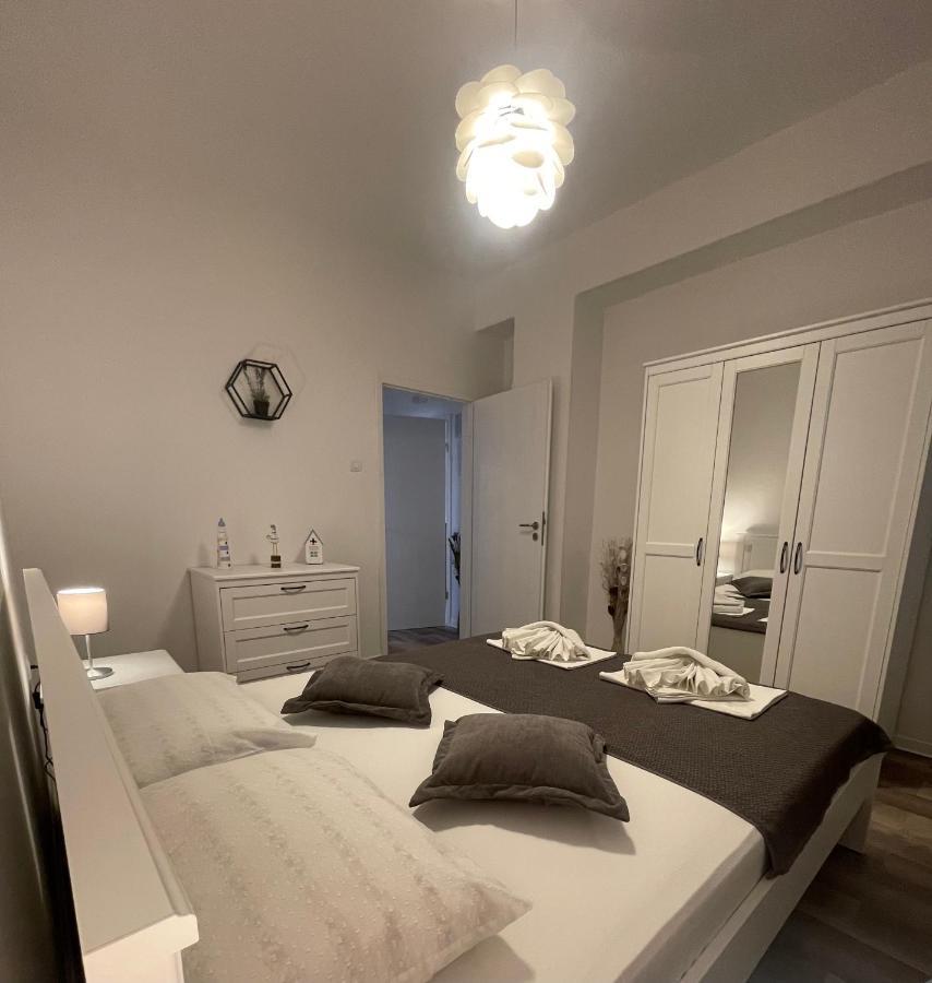 Apartments Tatjana ツリクヴェニツァ エクステリア 写真