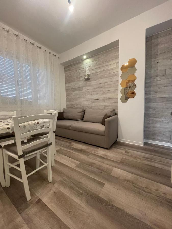 Apartments Tatjana ツリクヴェニツァ エクステリア 写真